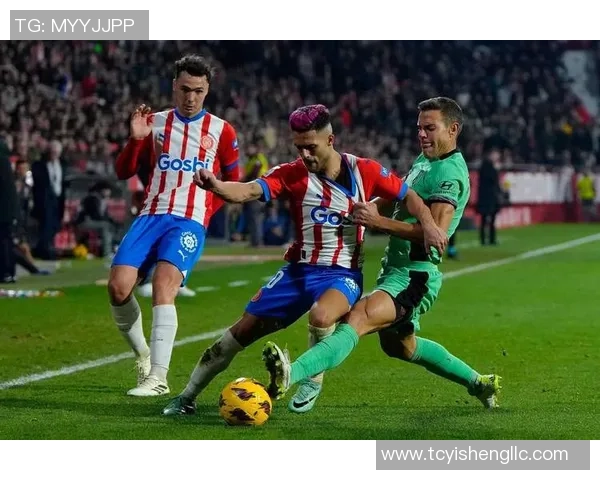 西甲激情四射波尔图大胜莱比锡帽子戏法点燃全场热情