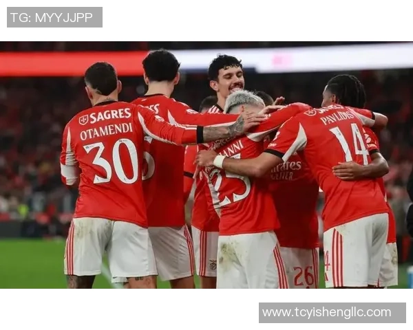 足总杯激战阿森纳险胜本菲卡乌龙球引发全场狂欢与转会热议 足总杯激战阿森纳险胜本菲卡乌龙球引发全场狂欢与转会热议