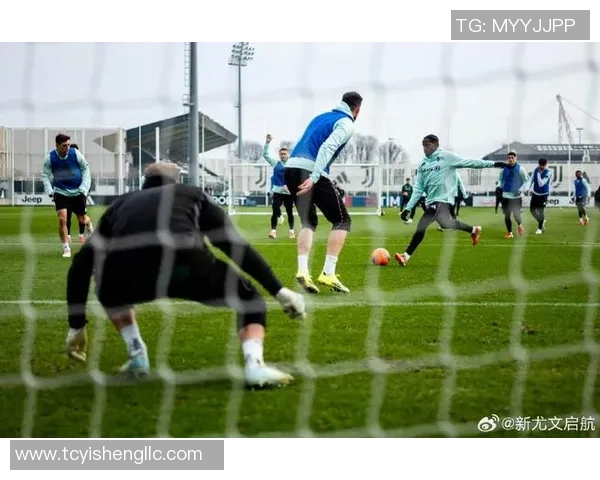 意甲焦点战那不勒斯与尤文图斯握手言和帽子戏法引发争议判罚讨论 意甲焦点战那不勒斯与尤文图斯握手言和帽子戏法引发争议判罚讨论