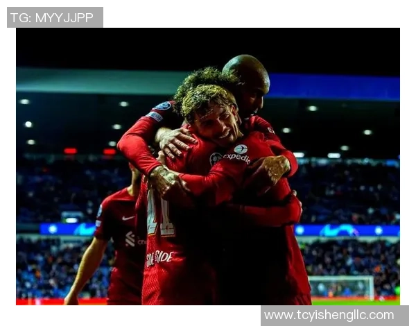 足总杯精彩对决利物浦与多特蒙德激战成平局帽子戏法引爆全场热情 足总杯精彩对决利物浦与多特蒙德激战成平局帽子戏法引爆全场热情